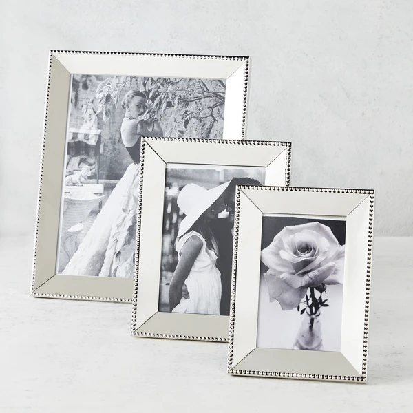 Laurel Frame 1 Laurel Frame