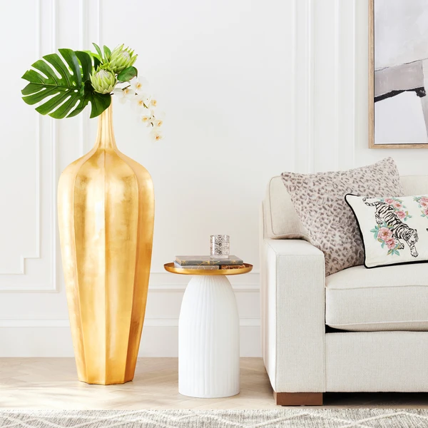 Accolade Vase 5 Accolade Vase - Image 5