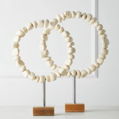 Nikki Chu - Pebble Ring On Stand