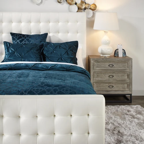 Marabella 3 Drawer Nightstand 7 Marabella 3 Drawer Nightstand - Image 7